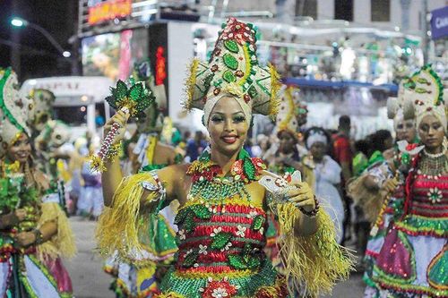 Lễ hội Carnival Brazil và khát khao được 'mất trí'
