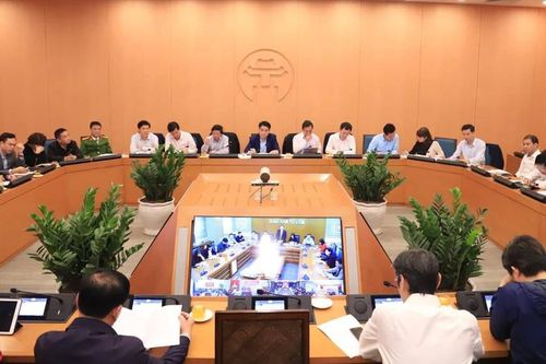 Hà Nội họp đột xuất vì diễn biến dịch Covid-19 ở Hàn Quốc, Nhật Bản