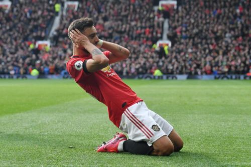 'Bom tấn' Fernandes tỏa sáng, M.U đè bẹp Watford