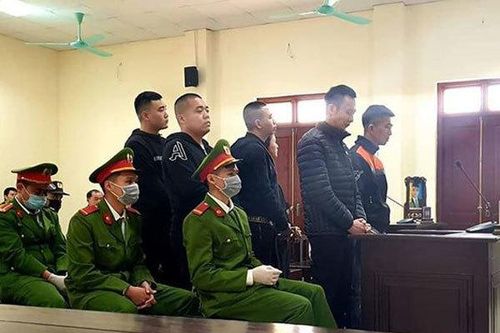 Nổ súng ở Nam Định, 2 người chết, 'đại ca' trốn thoát