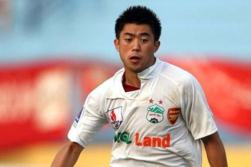 CLB TPHCM với 'bom xịt' Lee Nguyễn và câu chuyện V-League