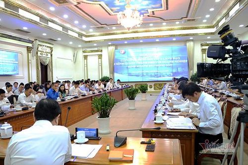 Hồ sơ dự án NOXH bị 'ngâm' gần 1 năm, Chủ tịch UBND TP.HCM chỉ đạo 'nóng'