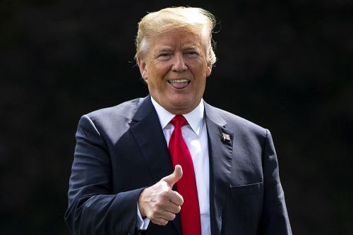 Tổng thống Trump mỉa mai 'Bernie điên khùng' sau chiến thắng lớn ở bang Nevada
