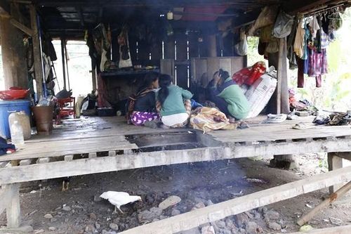 Vật thể lạ hình tròn phát nổ khiến 2 thanh niên 9X thương vong