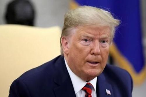 Tổng thống Trump tức giận vì người nhiễm nCoV được phép về Mỹ