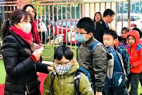 Bộ GD&ĐT đề nghị các địa phương cho học sinh đi học trở lại vào ngày 2/3
