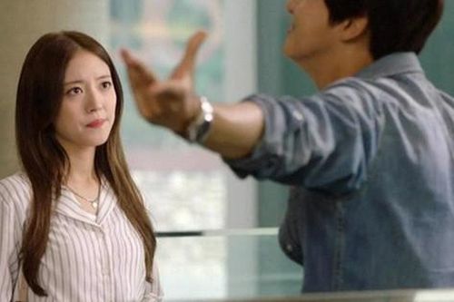 'Méo mặt' vì chồng phá sản vẫn cố 'sống đẹp'
