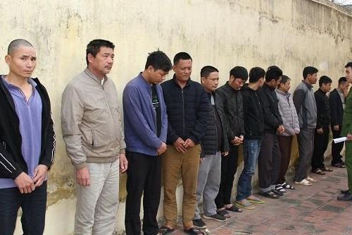 Phá sới bạc trong ngôi nhà ở bãi sông, thu hàng chục triệu đồng