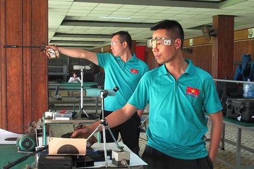 Hai xạ thủ Việt Nam 'mắc kẹt' tại Hàn Quốc vì dịch Covid-19