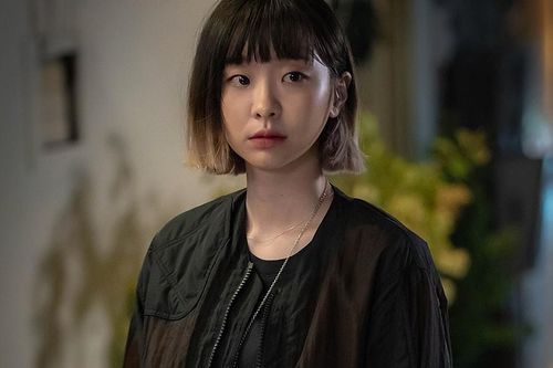 Nữ quái IQ 162 ở 'Tầng lớp Itaewon' - cá tính hay xấc láo?