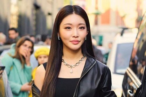 Chungha bất ngờ bị một thanh niên Italy gọi là 'virus corona'