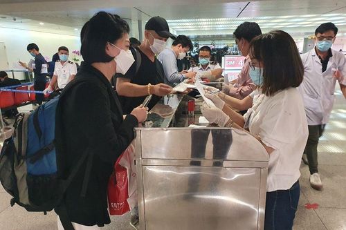 TP.HCM cách ly 3 khách Hàn Quốc đến từ 'ổ dịch' Daegu