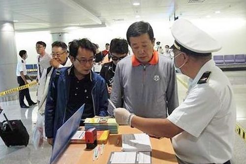 Chính thức áp dụng tờ khai y tế với hành khách nhập cảnh từ Hàn Quốc