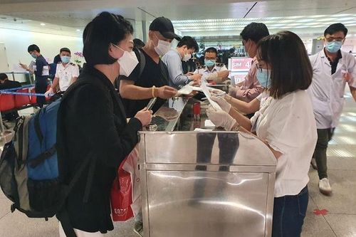 TP Hồ Chí Minh: Cách ly 3 trường hợp nhập cảnh từ Hàn Quốc