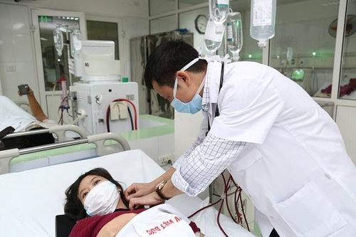 Đối tượng nào có nguy cơ bị suy thận mạn tính?