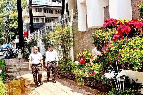 Ðiểm sáng trong vận động người dân không xả rác