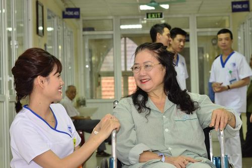 Bệnh viện Xanh Pôn điều chỉnh lịch khám giúp bệnh nhân không phải chờ lâu
