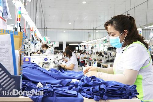 Lo thiếu nguyên liệu cho dệt may, giày dép