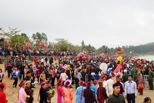 Cảnh giác với tội phạm trộm cắp dịp lễ hội