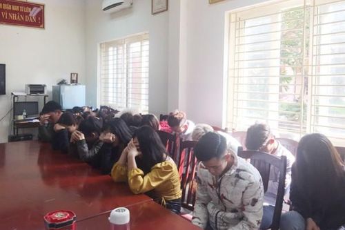 Nhân viên quán karaoke cung cấp ma túy để khách thác loạn trong đêm