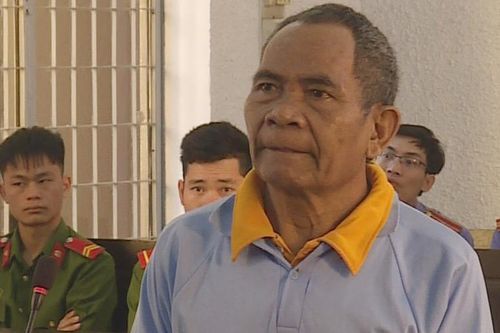 Lĩnh 12 năm tù vì hiếp dâm con gái riêng của vợ
