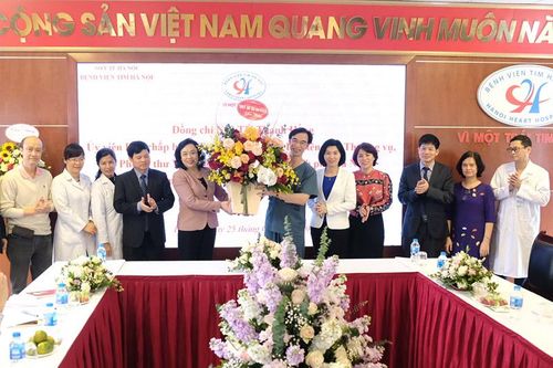 Phó Bí thư Thường trực Thành ủy Ngô Thị Thanh Hằng: Nâng cao nghiệp vụ, y đức để chăm sóc tốt sức khỏe Nhân dân