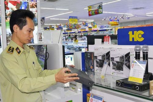Hà Nội phát hiện, xử lý 1.208 vụ buôn lậu, hàng giả