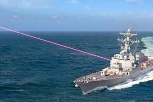 Hải quân Mỹ triển khai vũ khí laser mới trên hạm