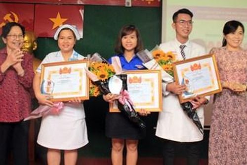 TP Hồ Chí Minh tuyên dương, trao Giải thưởng Phạm Ngọc Thạch cho 28 thầy thuốc trẻ