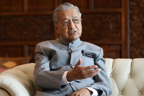 BÌNH LUẬN. Thay đổi chính trị tại Malaysia: Mưa to lo hóa lũ