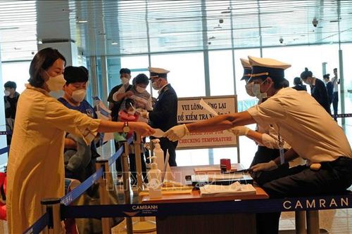 Các địa phương giám sát chặt chẽ và thực hiện cách ly người đến từ vùng dịch