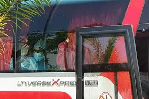 Đà Nẵng đưa một số du khách Hàn Quốc trở về nước vào tối 25/2