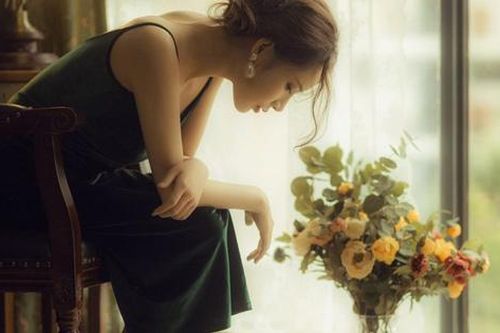 4 thời điểm đàn bà càng im lặng càng khiến đàn ông vừa nể vừa tôn trọng