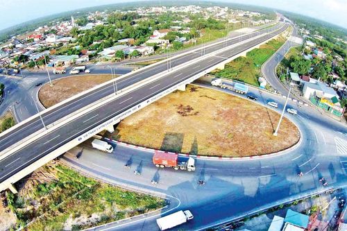 Thiếu liên kết khu vực, khó đột phá về kinh tế