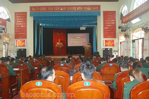 Sơ kết thực hiện phong trào thi đua 'Ngành hậu cần quân đội làm theo lời Bác Hồ dạy'