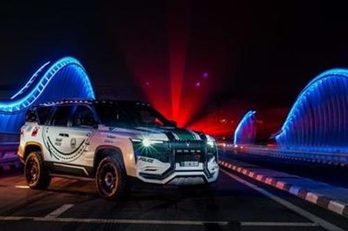 Siêu xe cảnh sát có gắn máy bay không người lái sắp ra mắt