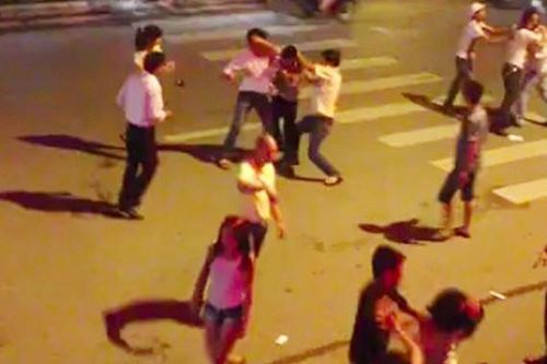 Bắt 2 băng nhóm thiếu niên 'huyết chiến' ở Vũng Tàu
