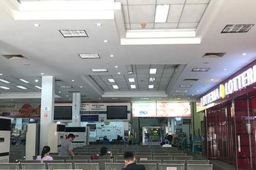 Đường sắt thiệt hại nặng nề do COVID-19, nhiều nhân viên tuần đường, gác chắn bị nợ lương