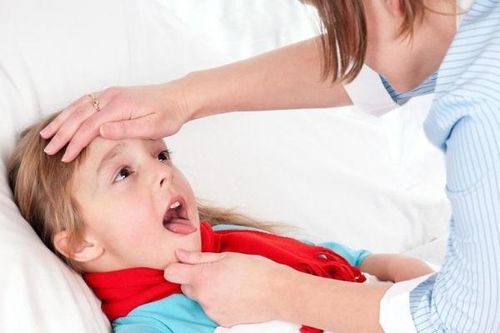Tăng cường sức đề kháng mùa 'dịch' cho trẻ: các mẹ cần biết
