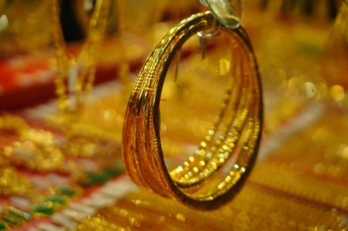 Người dân đã hết 'sốt' theo giá vàng?