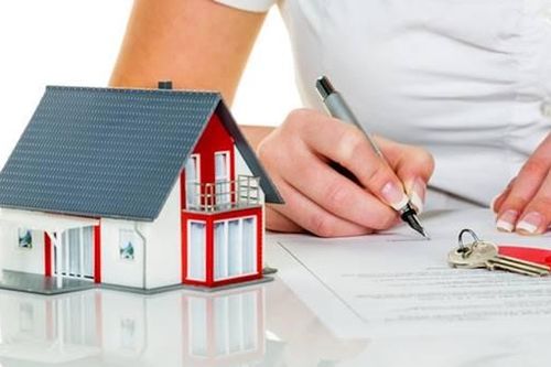 Bố mẹ vẫn còn sống, con trai đòi chia tài sản được không?