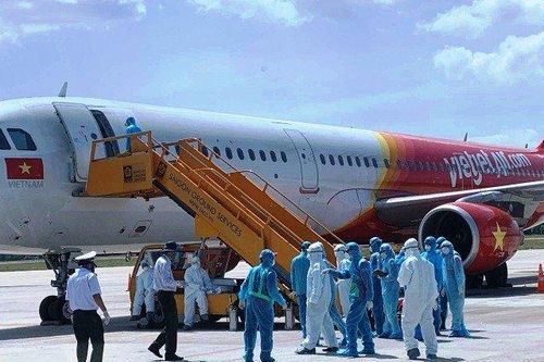 Viết cho những lặng thầm nơi đầu tuyến