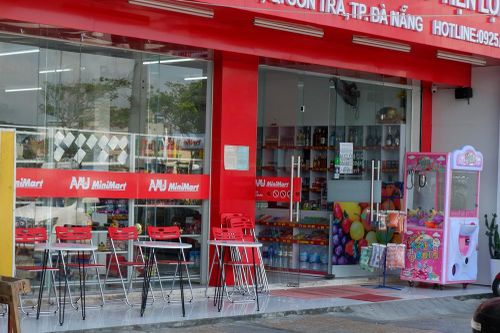 Tiệm ăn, nhà hàng 'Phố người Hàn' ở Đà Nẵng vắng hoe