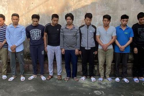 Xóc đĩa ăn tiền, 9 đối tượng bị bắt