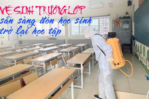 Vệ sinh trường lớp sẵn sàng đón học sinh trở lại học tập