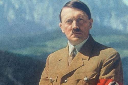 Sự thật 'phũ phàng': Trùm phát xít Hitler có một tinh hoàn
