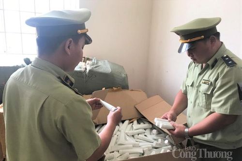 Thừa Thiên Huế: Bắt giữ lô hàng mỹ phẩm giá trị gần 500 triệu đồng