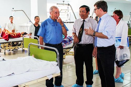 Người thầy thuốc tận tụy