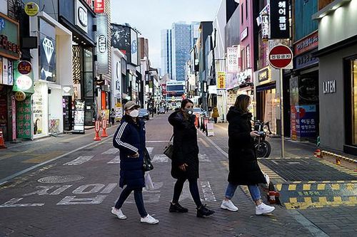 Daegu - Vũ Hán: 2 tâm chấn, 2 cách chống dịch