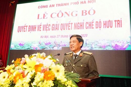Công bố Quyết định nghỉ chờ hưu và nghỉ hưu đối với 19 đồng chí là chỉ huy các đơn vị thuộc Công an Hà Nội